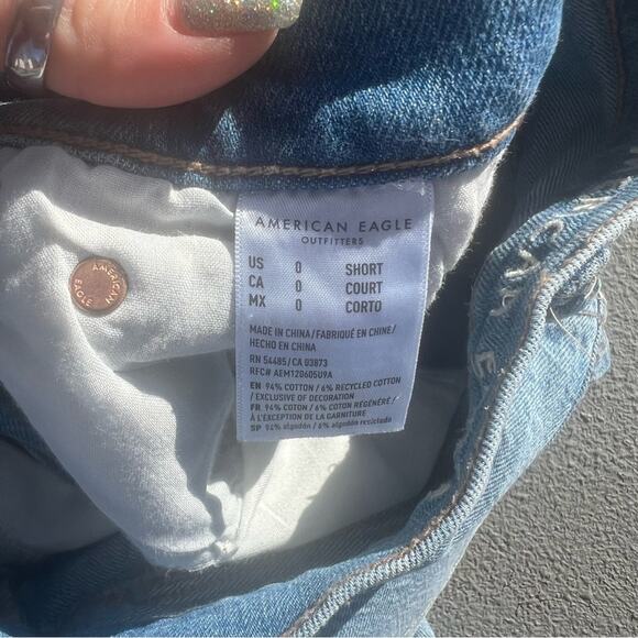 American Eagle Baggy Jean Distressed Light Wash 0 Short - Picture 7 of 8